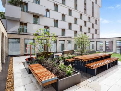 ROOF GARDEN
